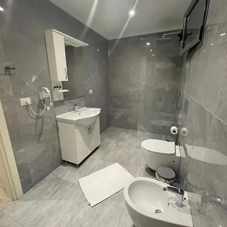 Lidi Hotell Sarandë